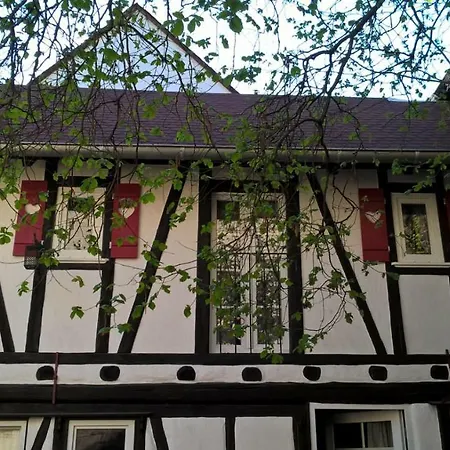 Ferienhaus Alter Winzerhof Hatzenport